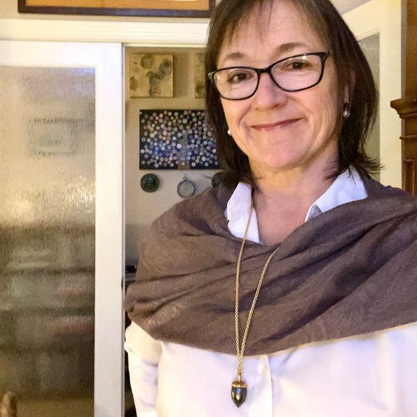 A Gem in the Garden: Jennifer Jewell /