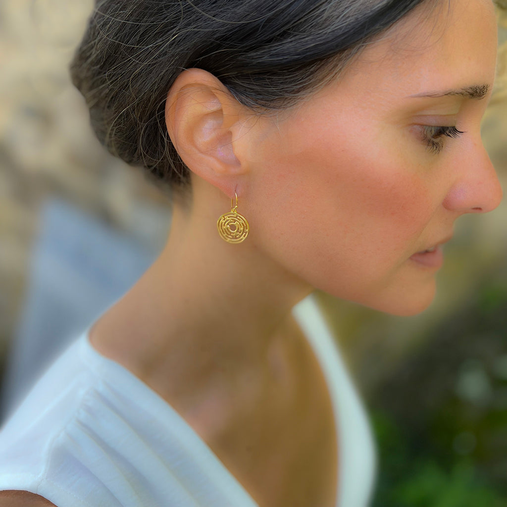 small maze earrings by Janet Mavec