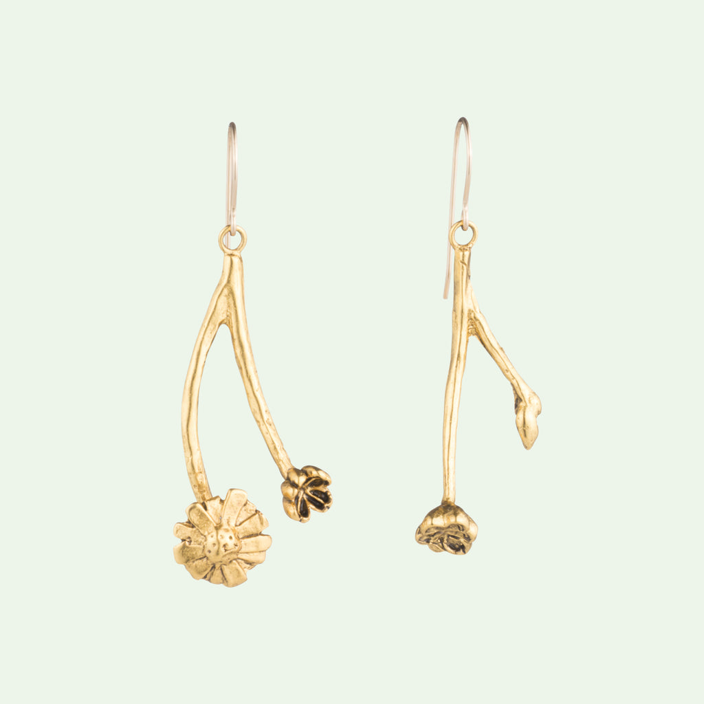 Flower earrings by Janet Mavec