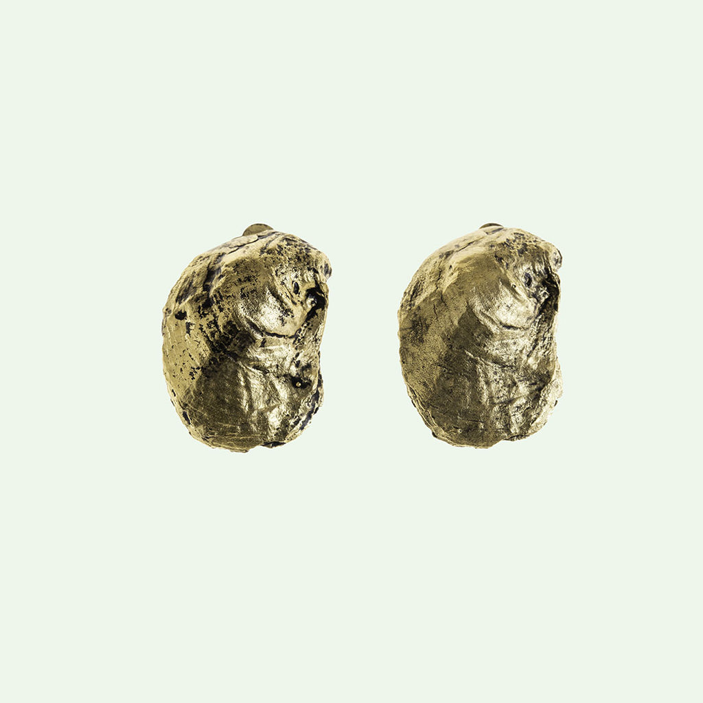 Oyster Small Clip Earrings